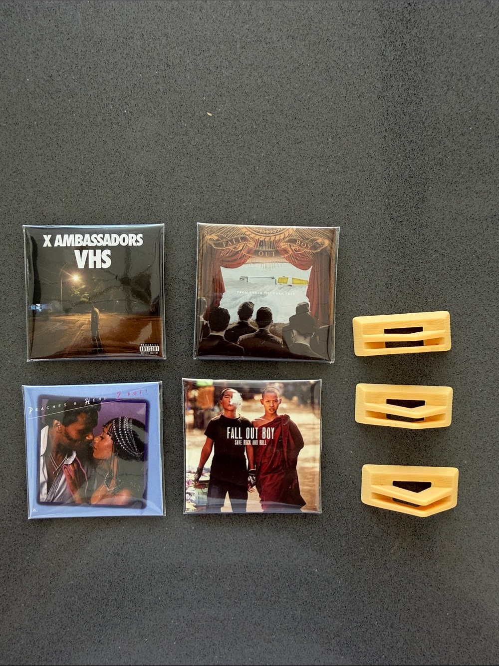 Assorted Music records - mini brands Set with Yellow display - Fall Out Boy